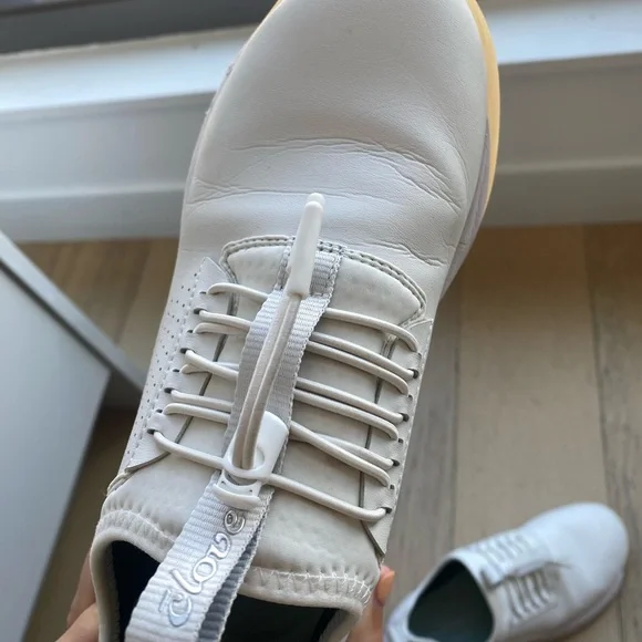 Women’s Clove Nursing Shoes - Picture 7 of 10